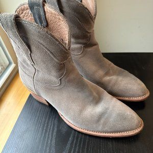 Tecovas Gray Suede Lucy Boot